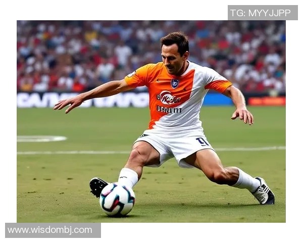 模仿世界足球巨星技术动作提升训练方法与技巧探析