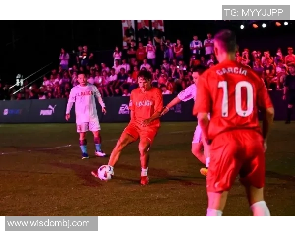 近三年退役足球巨星盘点：传奇落幕与新篇章的交织